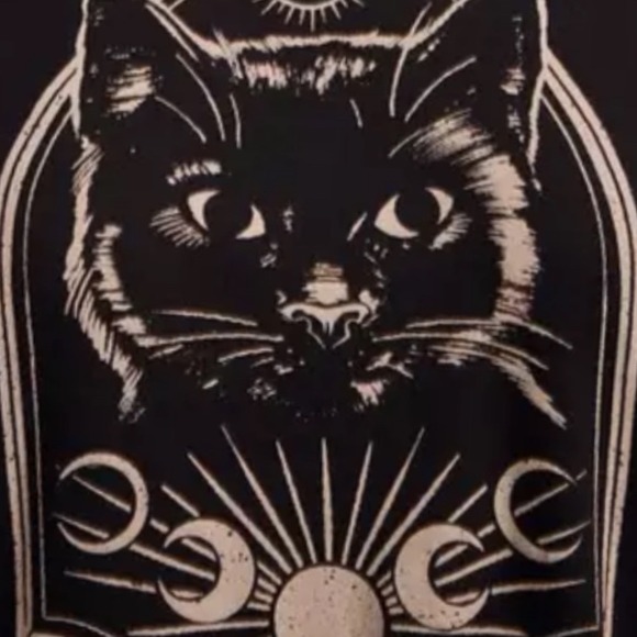 TORRID Nightfall Oversized Mystical Cat Head Graphic Tee NWT Size 2X - Picture 14 of 15